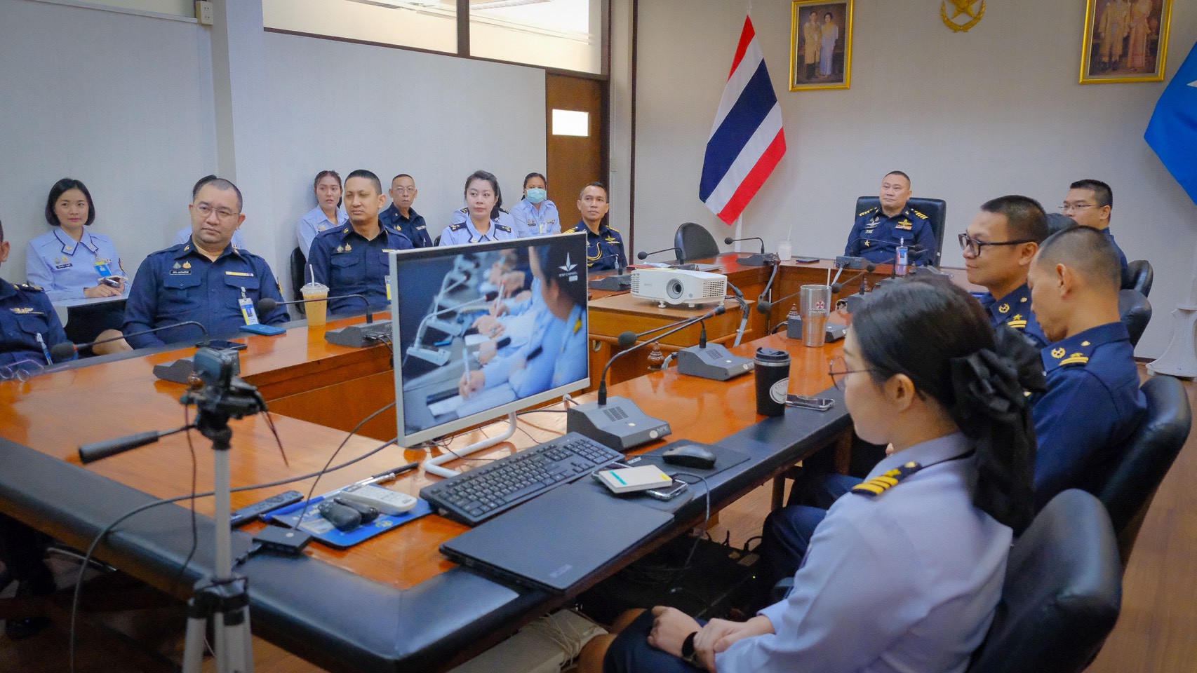 line album no gift policies 251128 25